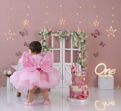 ¡Mariposa rosa mágica para su primer añito! 🦋💕 Vestido bebé rosa alas mariposa tutú pompón – primer cumpleaños smash cake by Mohini Bebé